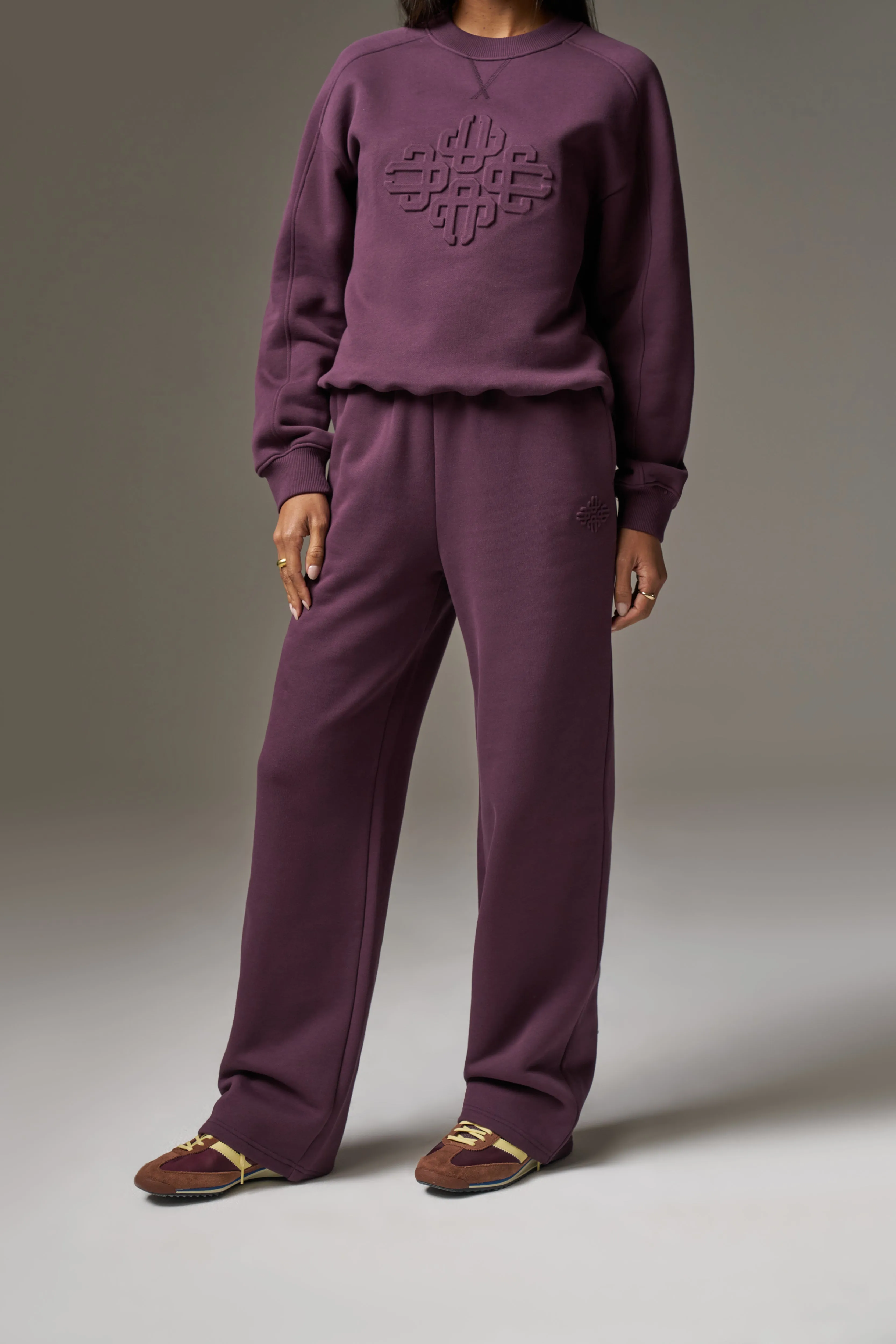 EMBOSSED STRAIGHT LEG JOGGERS - PLUM