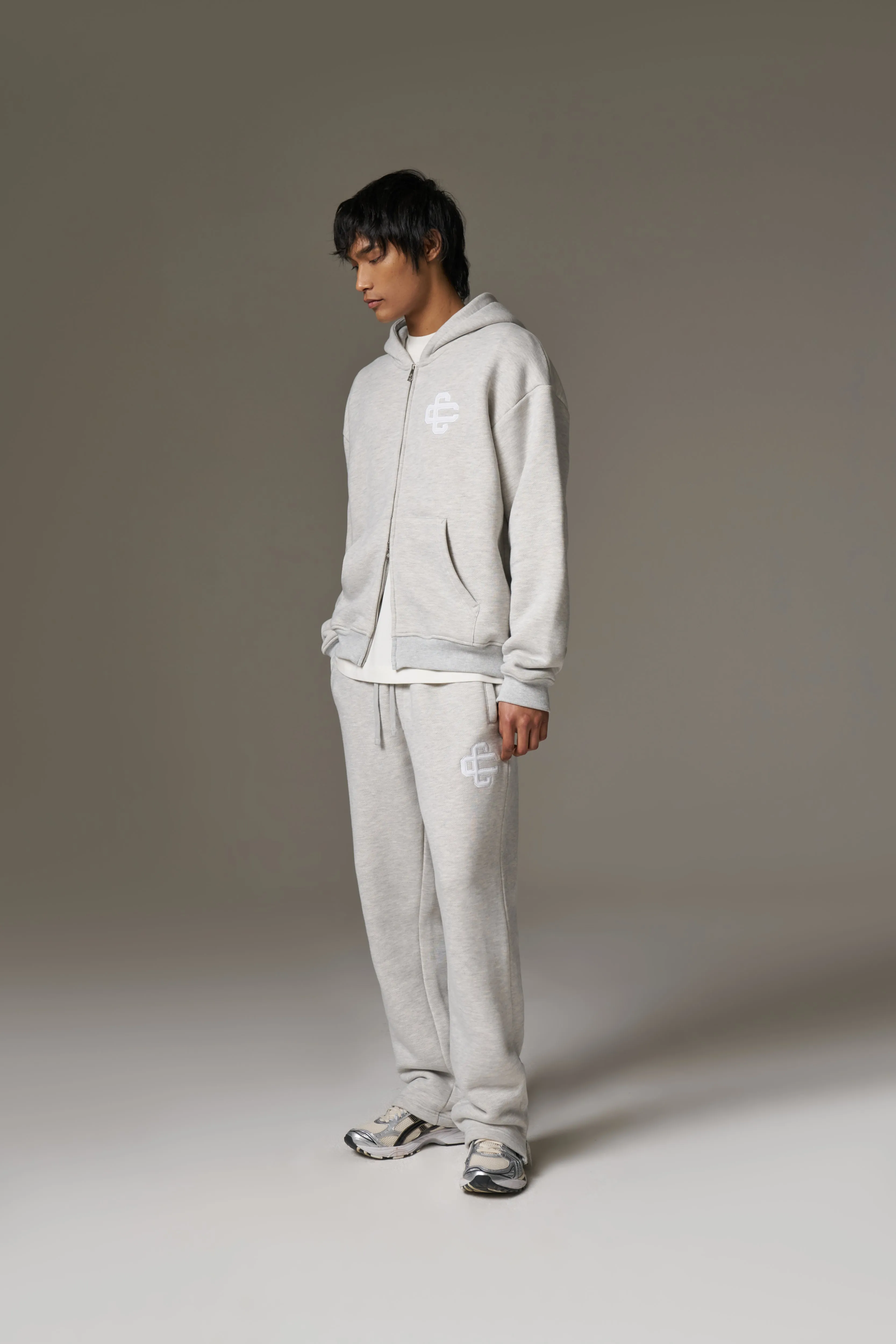 HEAVYWEIGHT EMBLEM APPLIQUE JOGGERS - GREY MARL