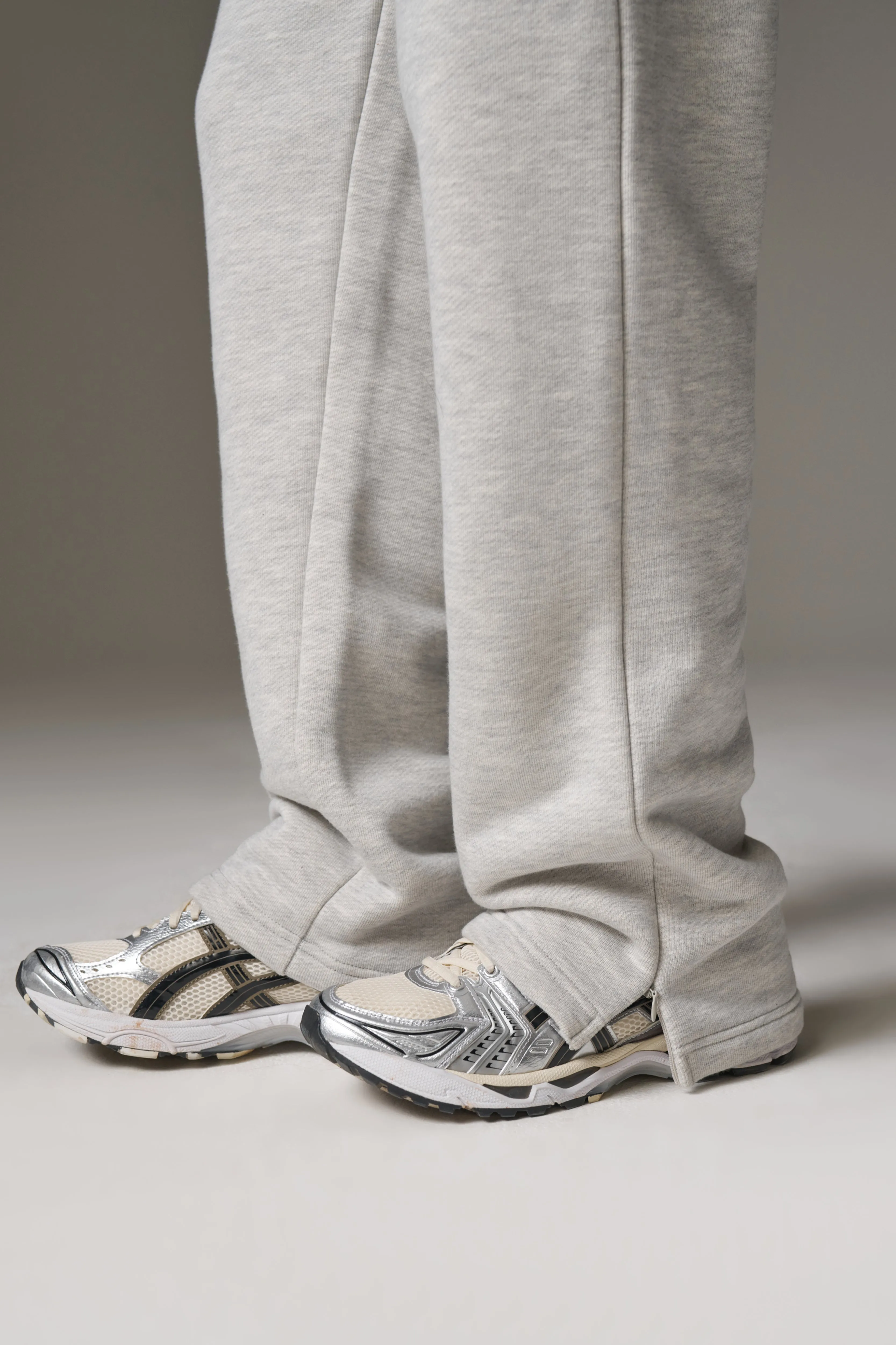 HEAVYWEIGHT EMBLEM APPLIQUE JOGGERS - GREY MARL