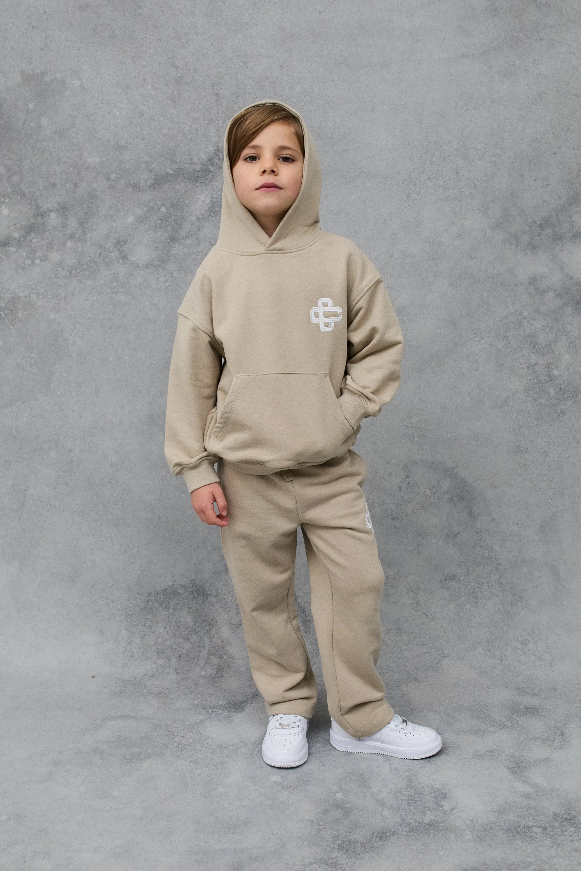 JNR EMBLEM APPLIQUE JOGGERS - BEIGE