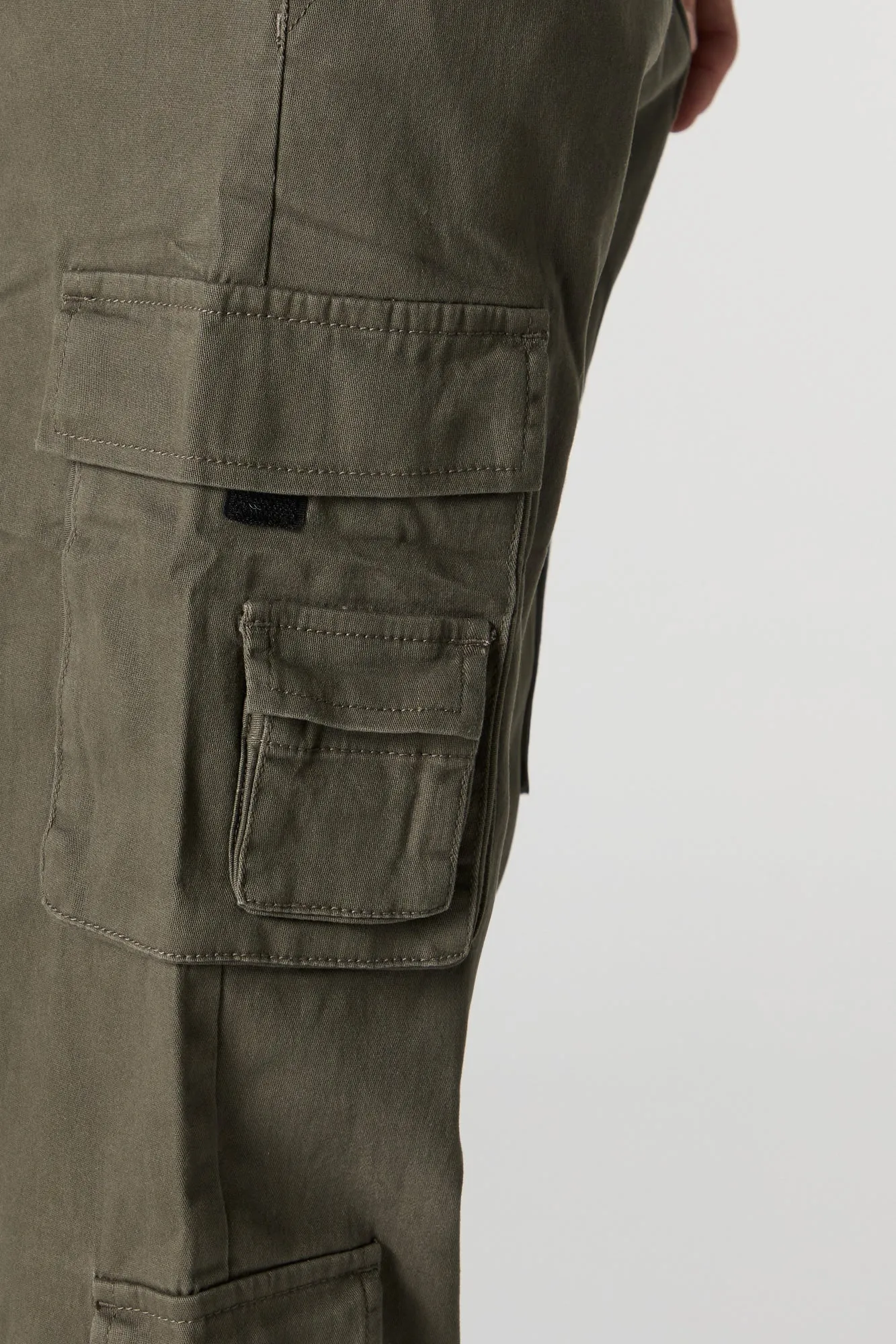 Jogger cargo avec poches multiples