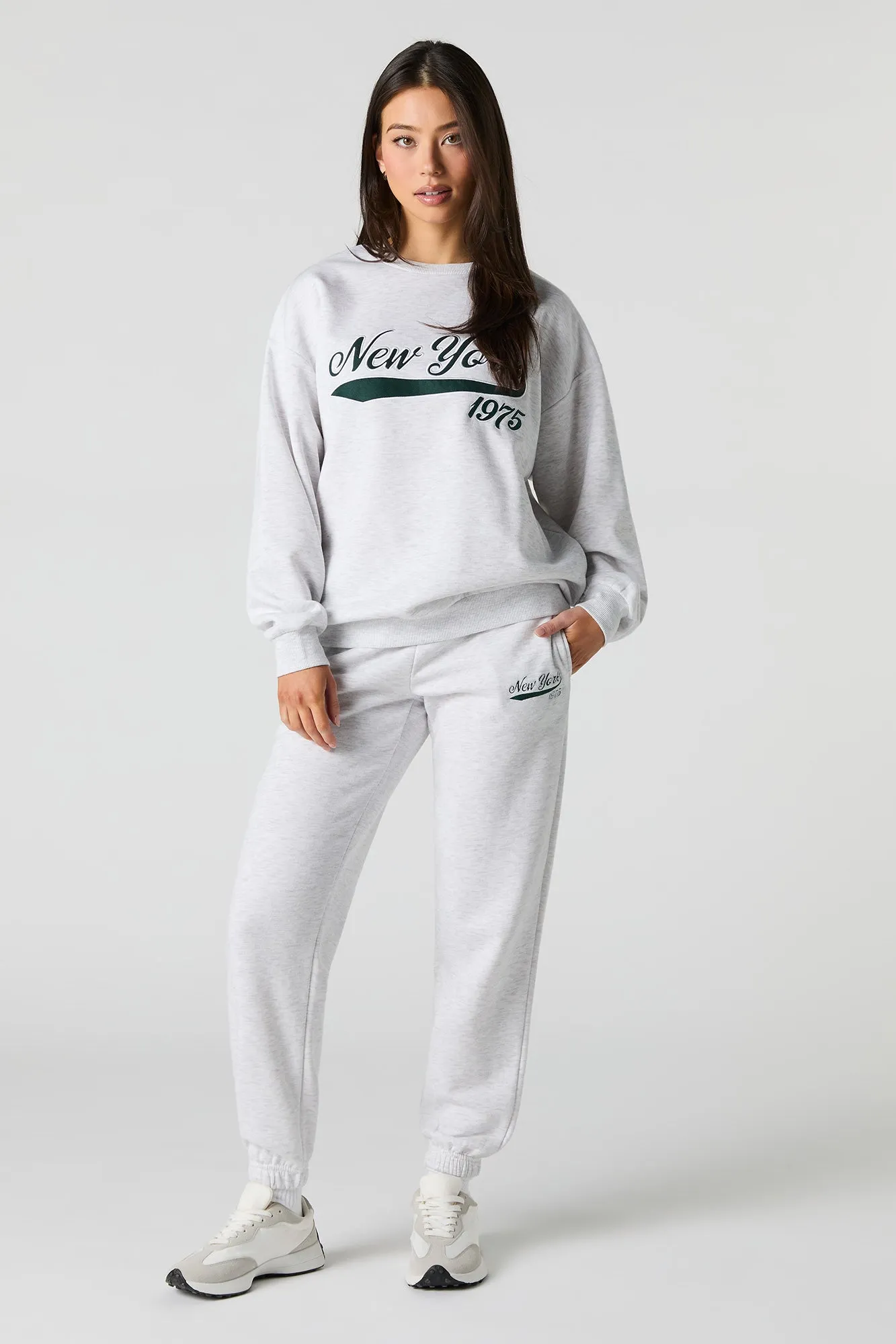 Jogger en molleton avec motif brodé City