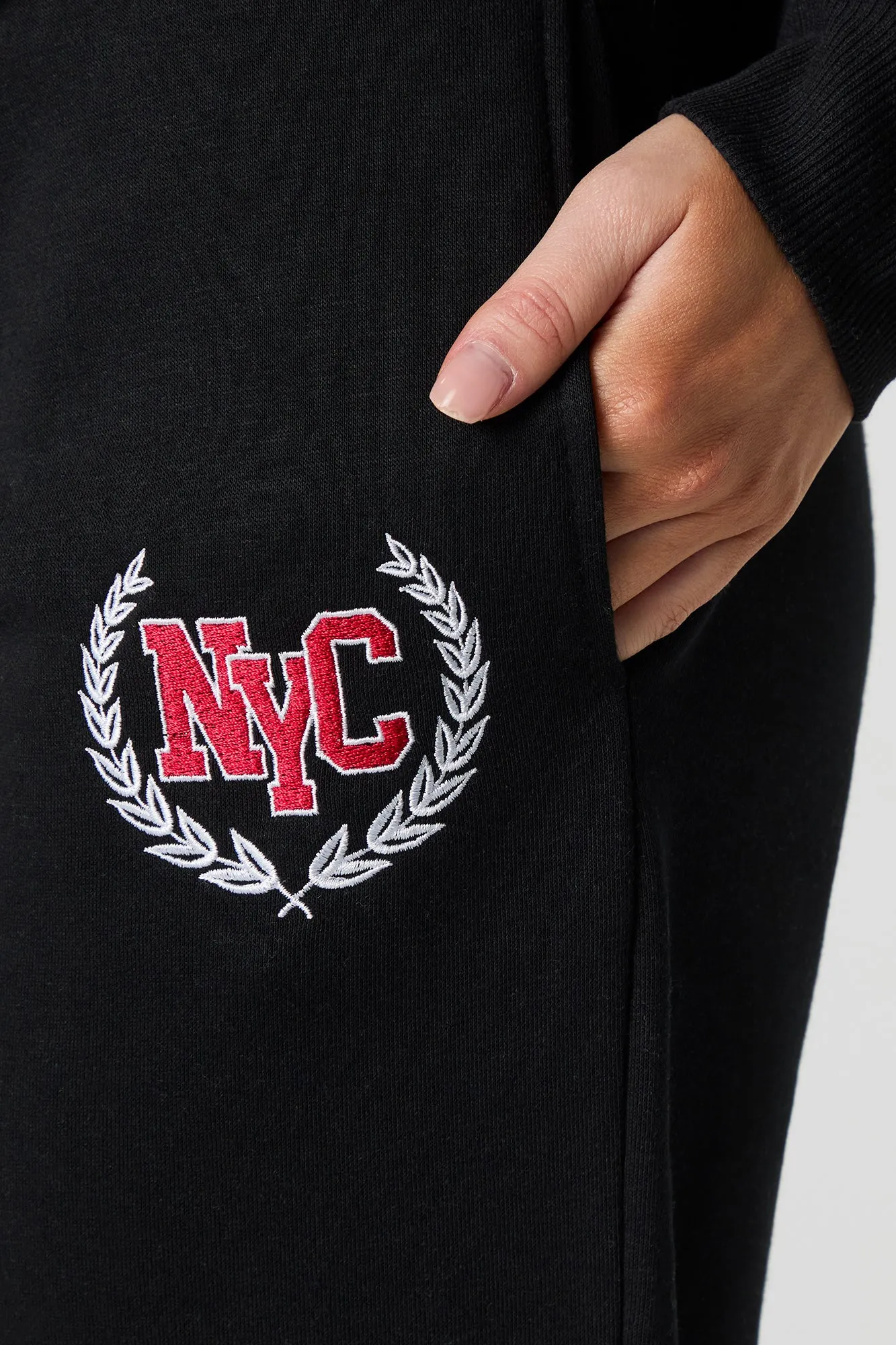 Jogger en molleton avec motif brodé City