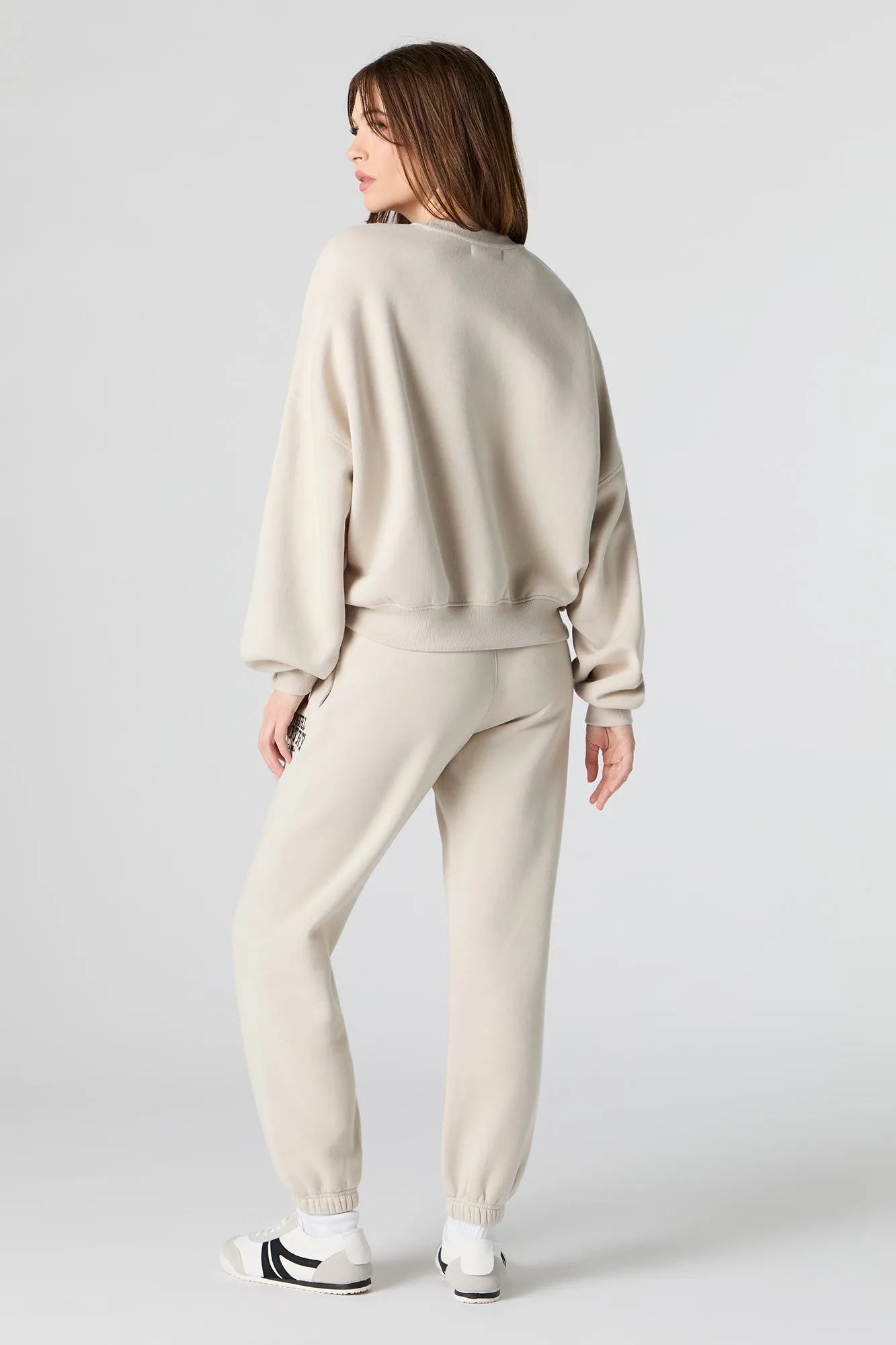Jogger en molleton avec motif brodé
