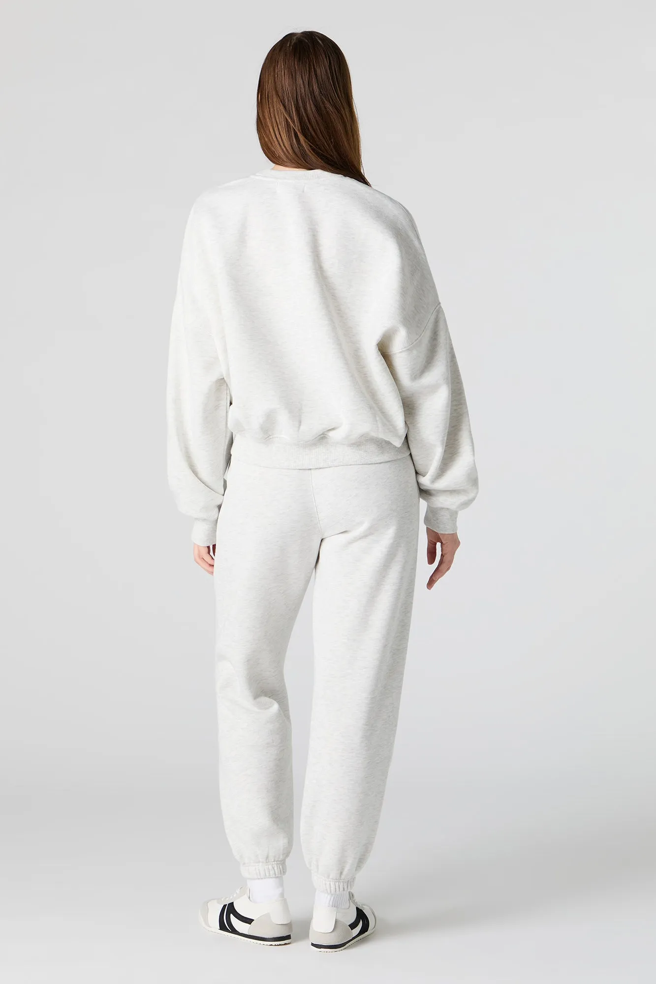 Jogger en molleton avec motif brodé