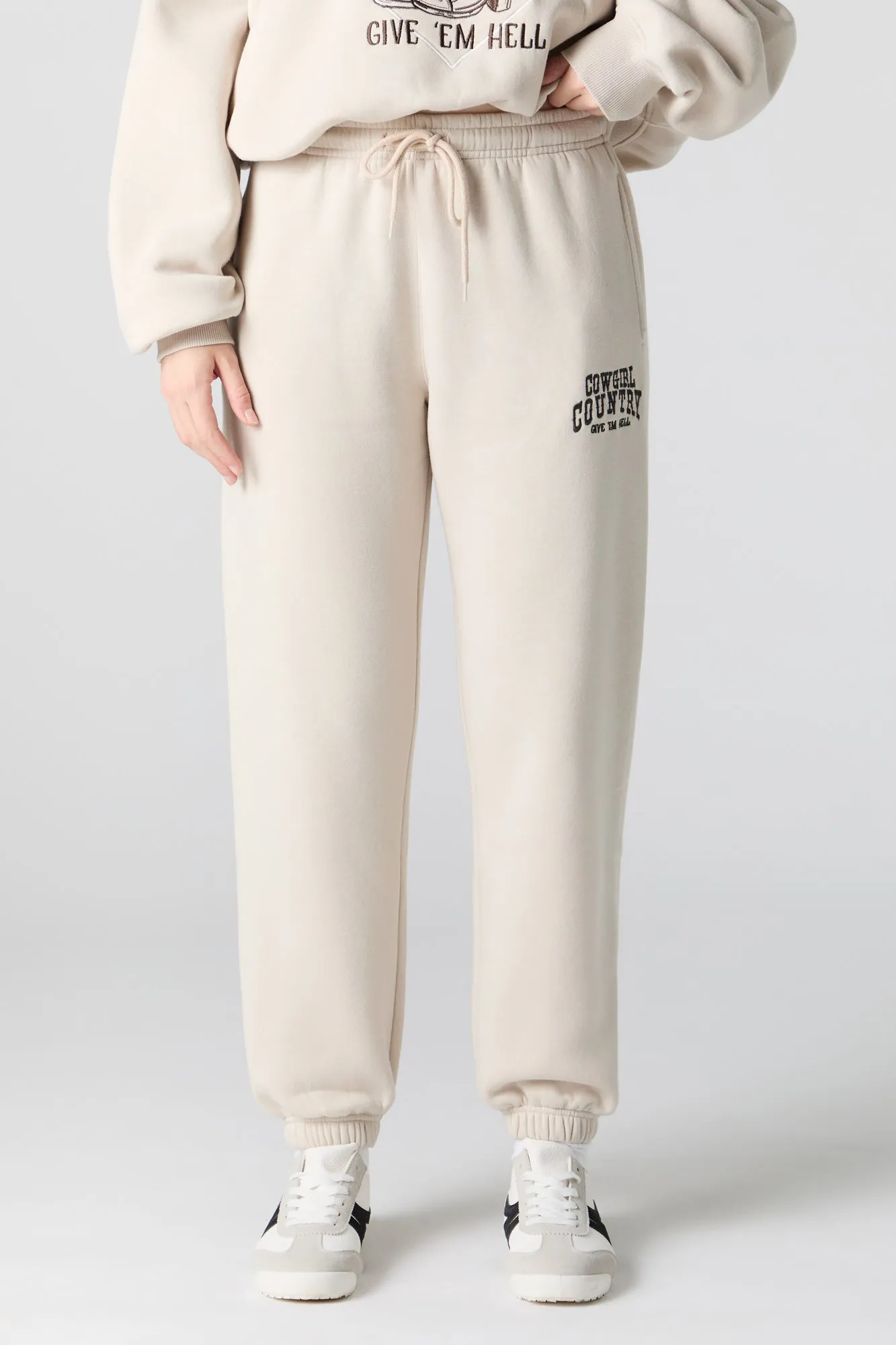 Jogger en molleton avec motif brodé