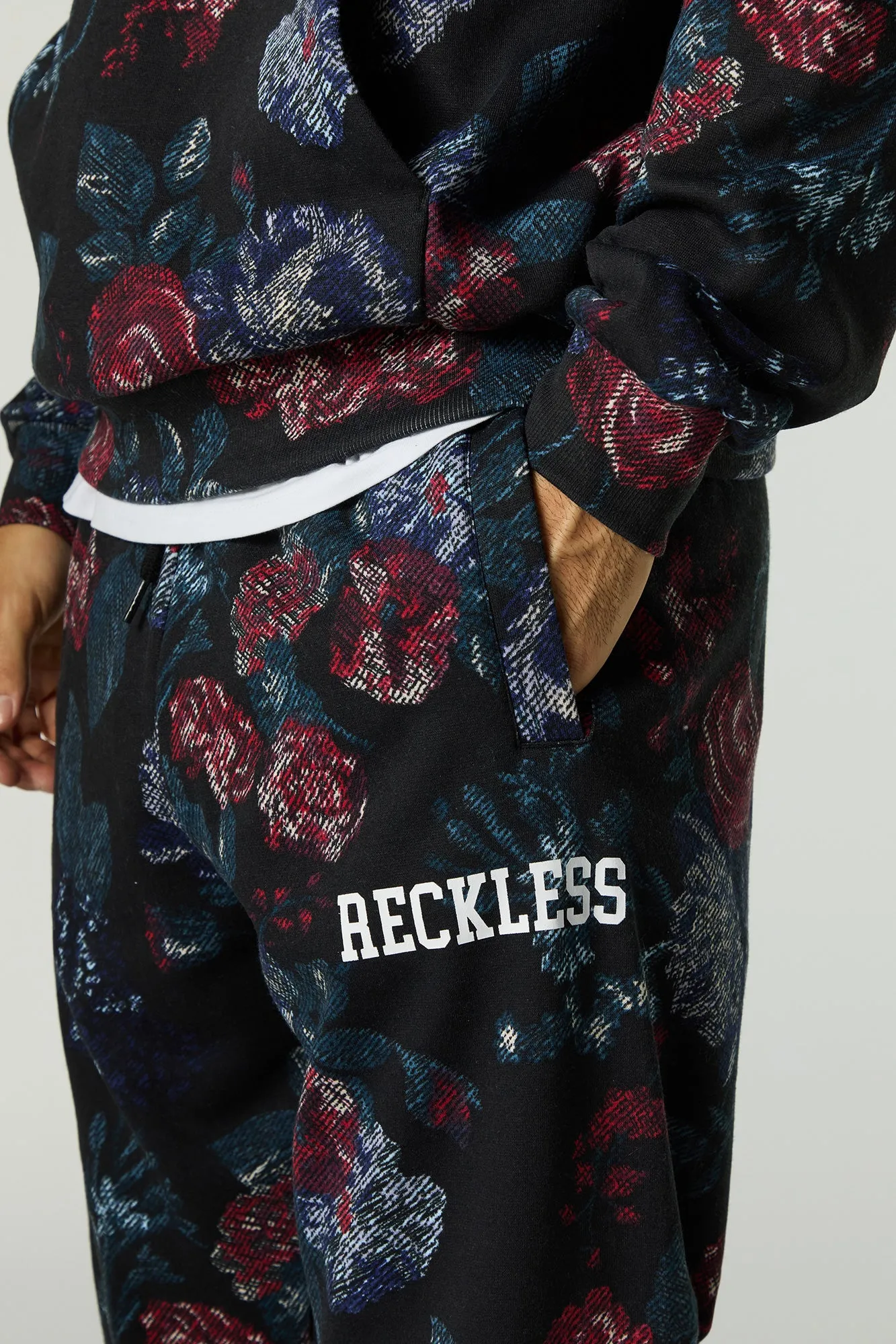 Jogger en molleton à imprimé floral