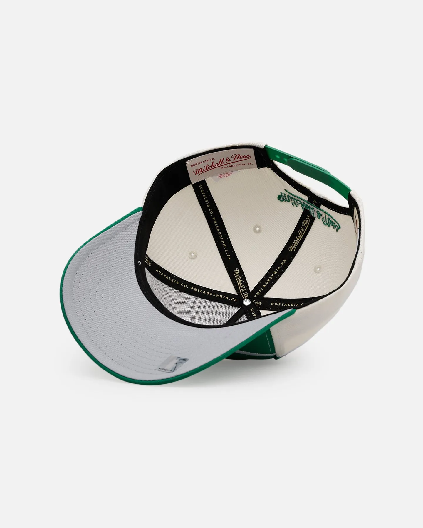 Mitchell & Ness Boston Celtics 'Shark Tooth' Pro Pinch Snapback Cream/Green