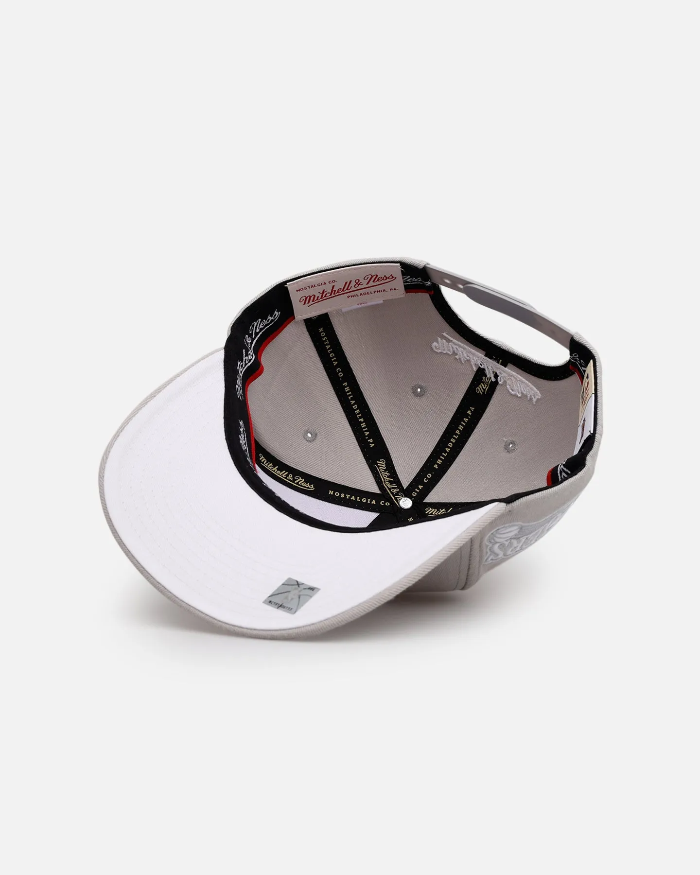 Mitchell & Ness Philadelphia 76ers 'Gray Tones' MVP Snapback Gray