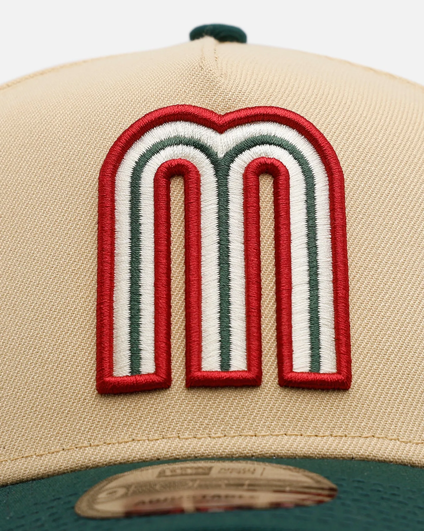 New Era Mexico National Baseball Team 'Vintage' 9FORTY A-Frame Snapback Vegas Gold