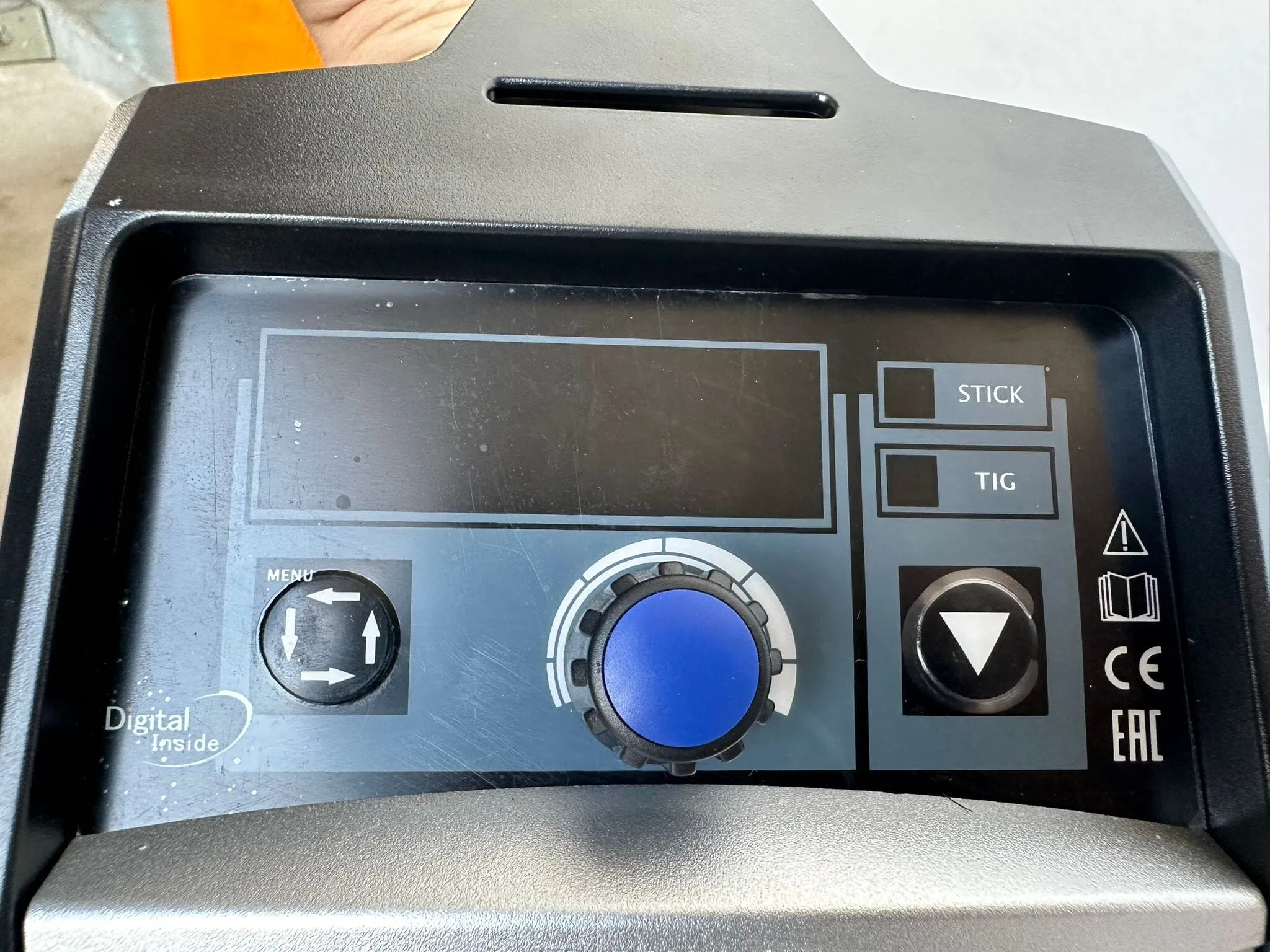 Riland TIG200PGDM Come With 8m TIG26 Torch & 3m Ground | Model: W-TIG200PGDM-R