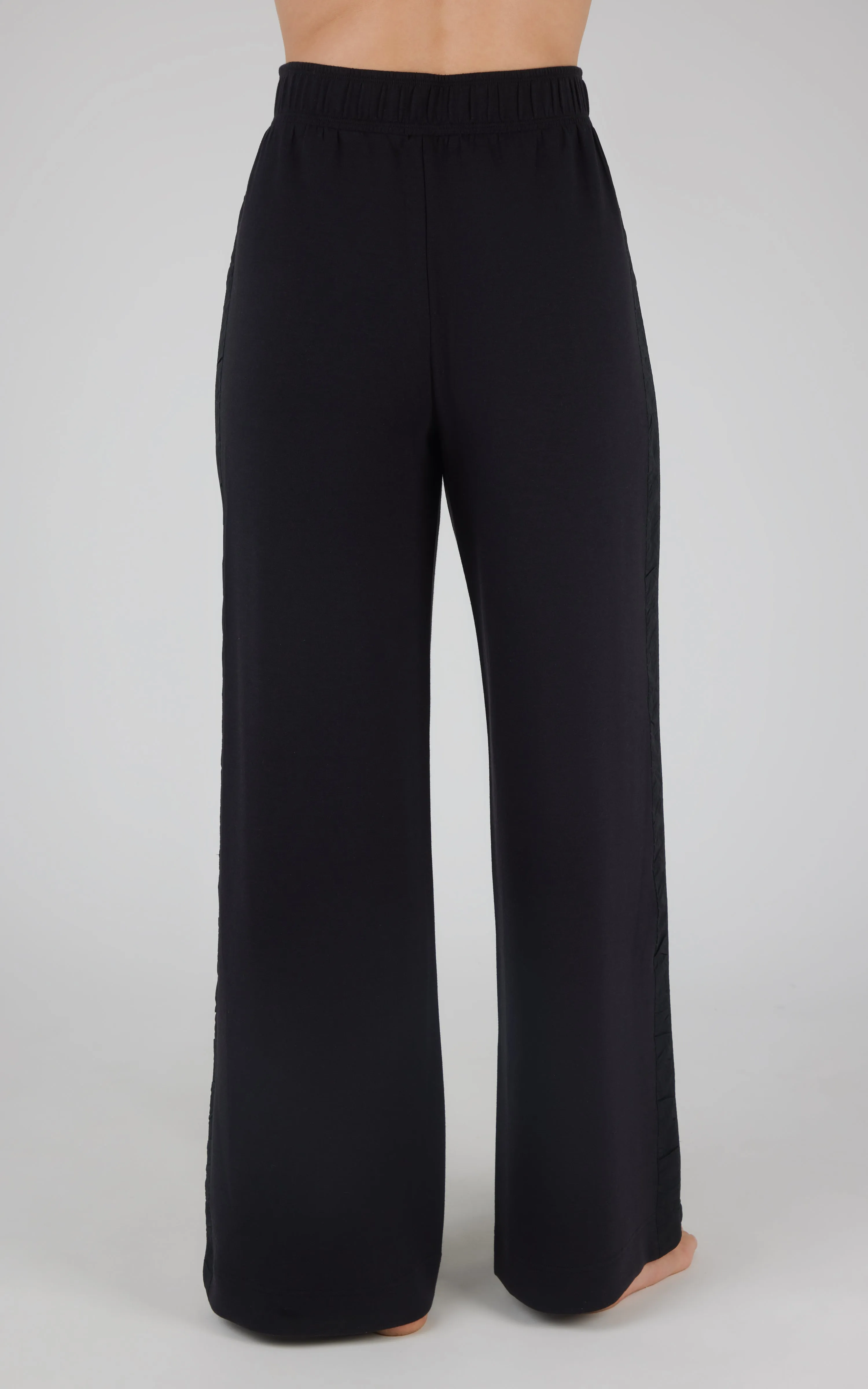 Softlite Wide Leg Pant